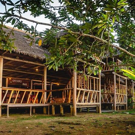 Tres Chimbadas Lake Lodge Tambopata Bagian luar foto