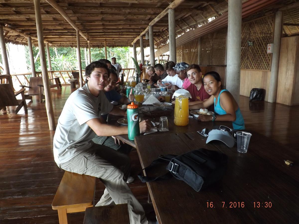 Tres Chimbadas Lake Lodge Tambopata Bagian luar foto