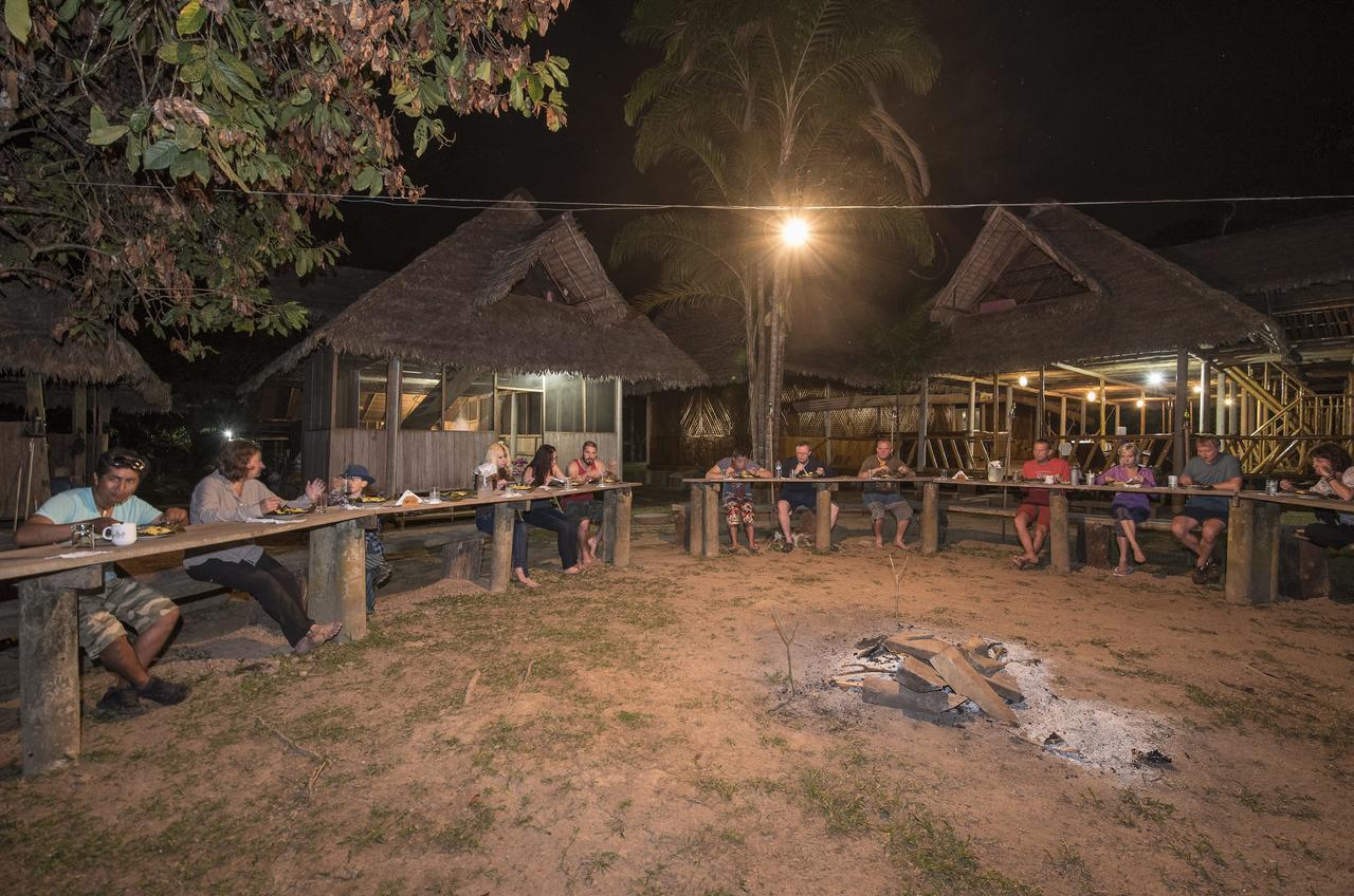 Tres Chimbadas Lake Lodge Tambopata Bagian luar foto
